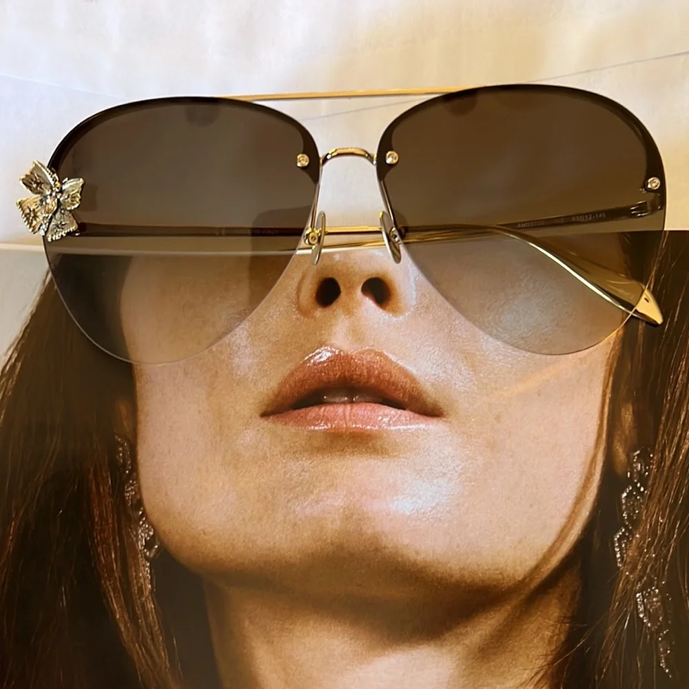 Alexander McQueen sunglasess. NEW! - Picture 2 of 15